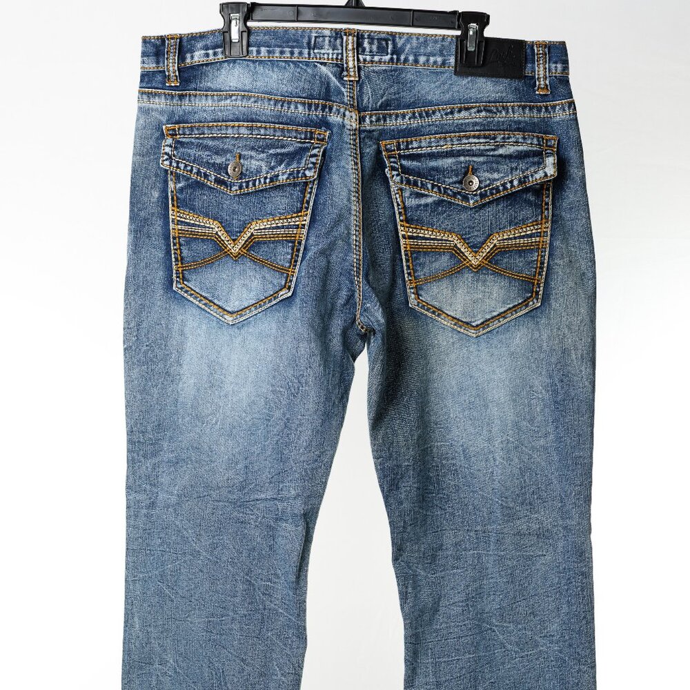 True Luck Men’s Straight Fit Jeans 38x32 Medium Wash Distressed Stitch Denim